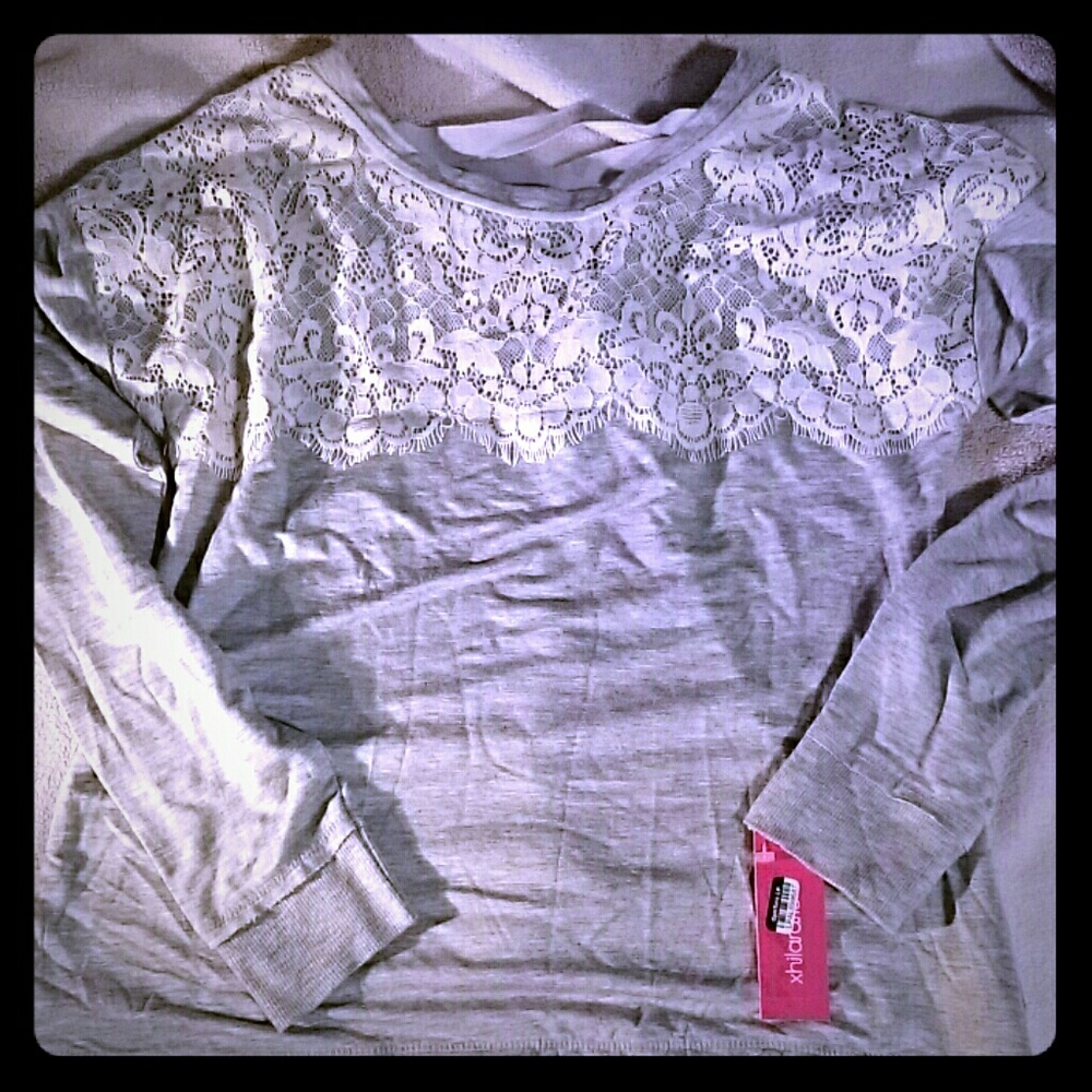 Stylish Sweatshirt NWT